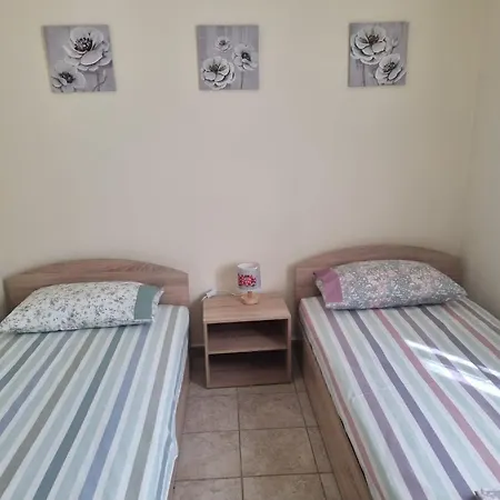 شقة Beekeeper's House *