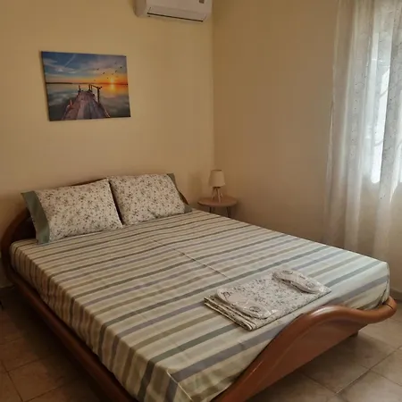 Beekeeper's House Kokkinokhoma